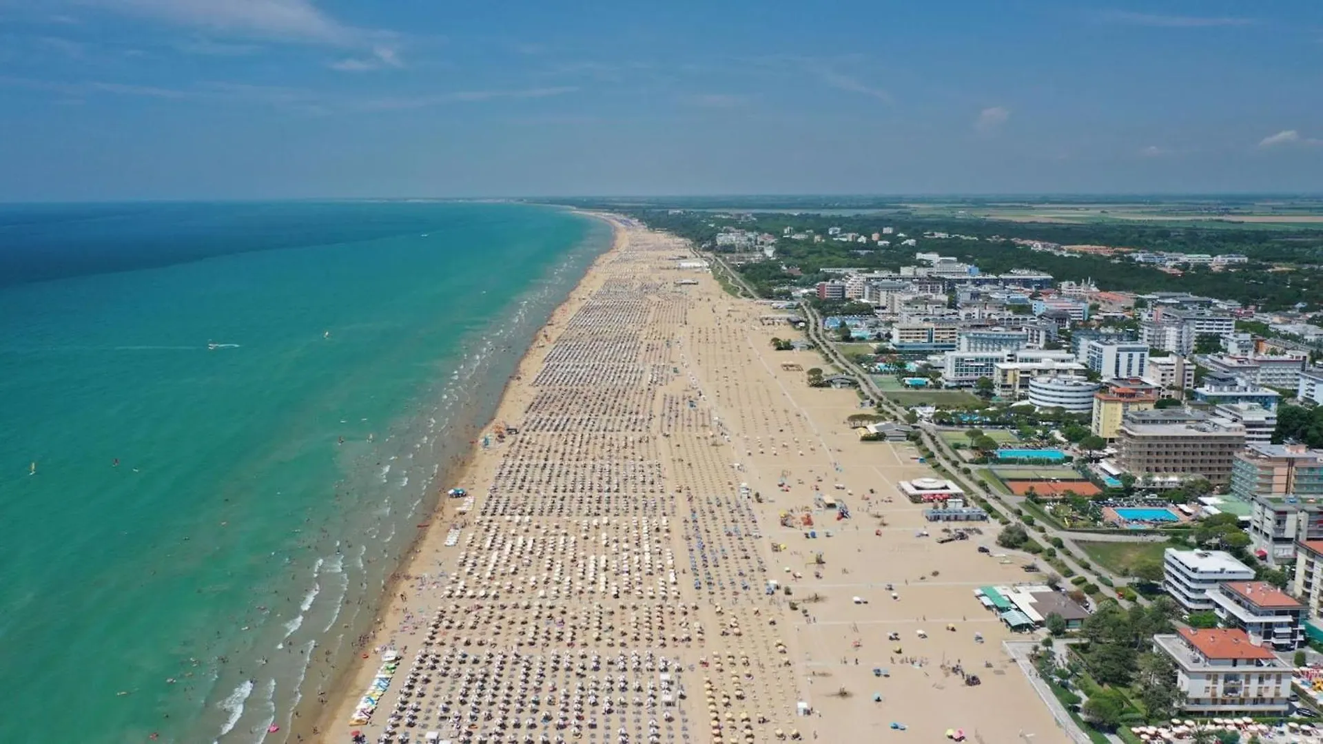 Modern Comfort In Bibione Center 0*,  Italien
