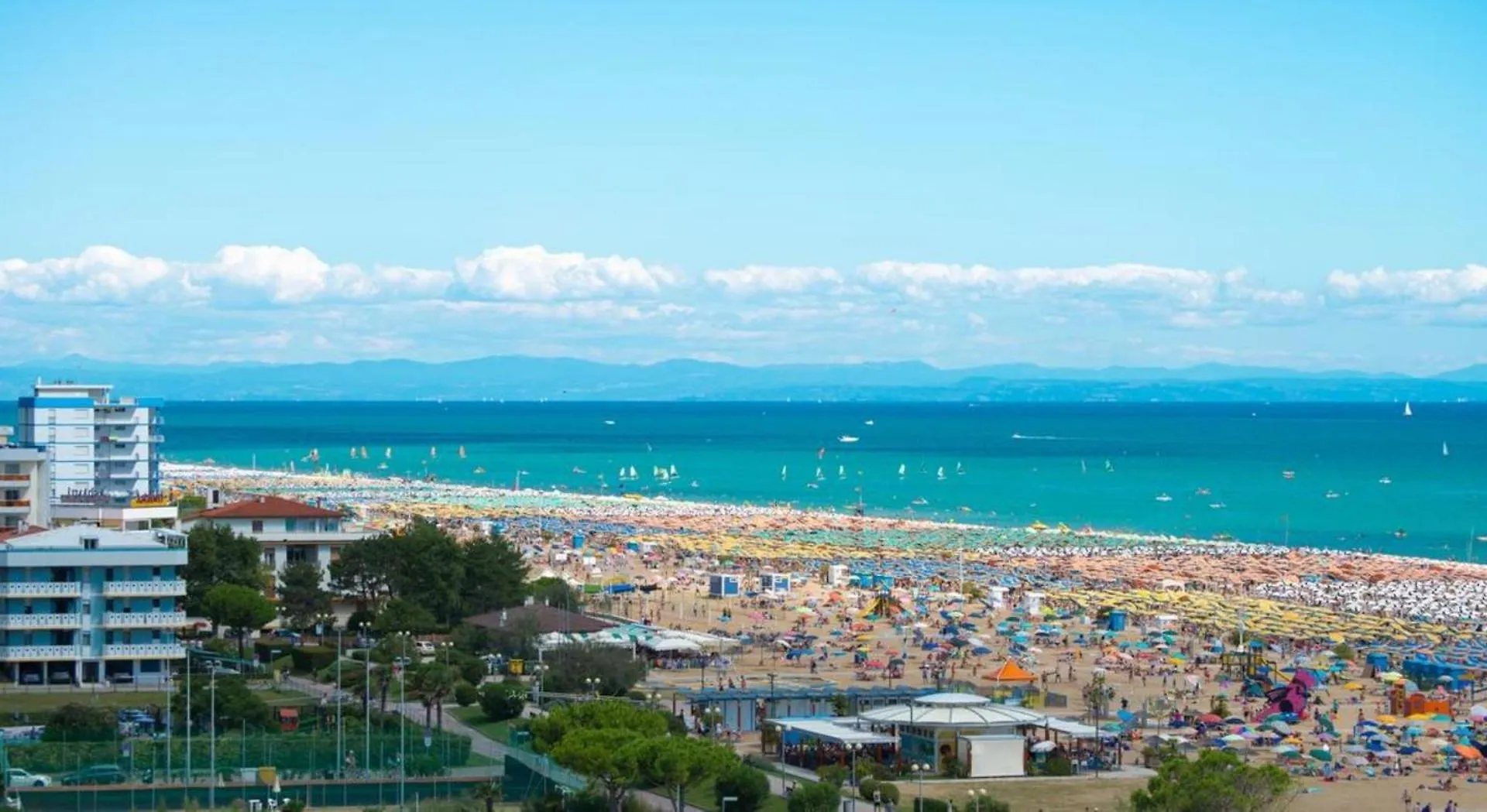 Modern Comfort In Bibione Center